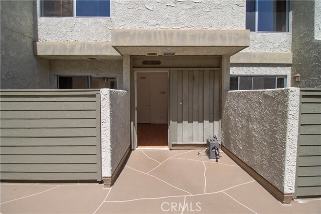 Building Photo - 11818 Moorpark St