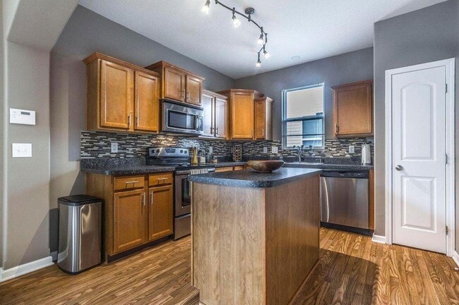 Building Photo - 5660 Caledonia Dr