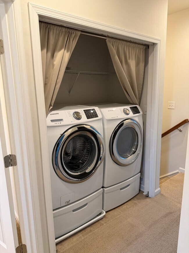 Building Photo - REUNION CONDOMINIUMS