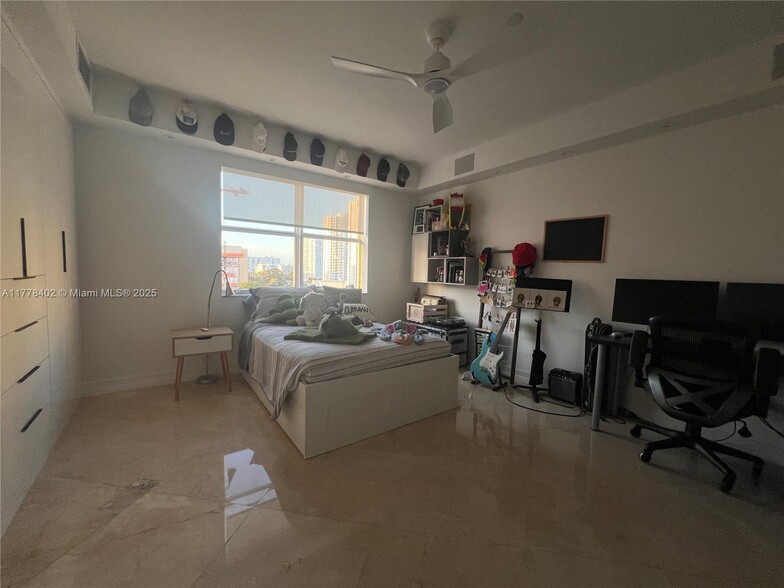 Building Photo - 1395 S Ocean Blvd