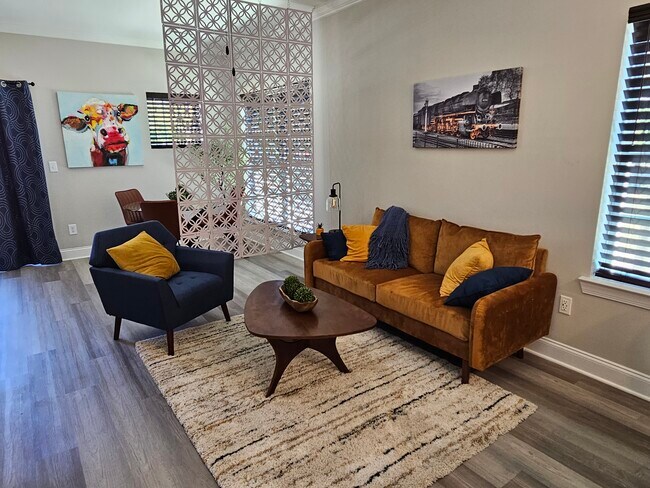 Living room (with TV) - 186 E 19th St