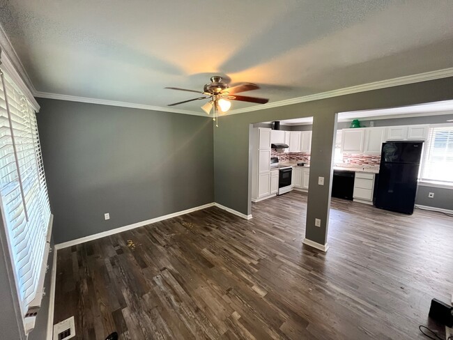 Building Photo - 1308 Carroll Heights Rd