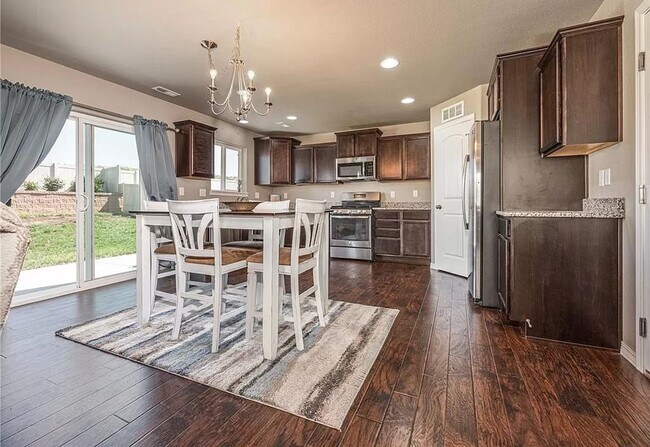 Building Photo - Well Maintained Single Family Home for Rent