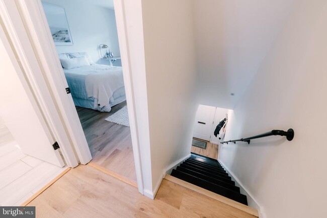 Building Photo - 126 Albemarle Dr