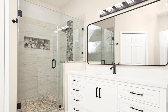 Building Photo - 14480 Chinese Elm Dr