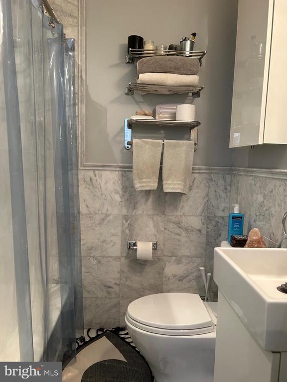 Building Photo - 277 S 4th St