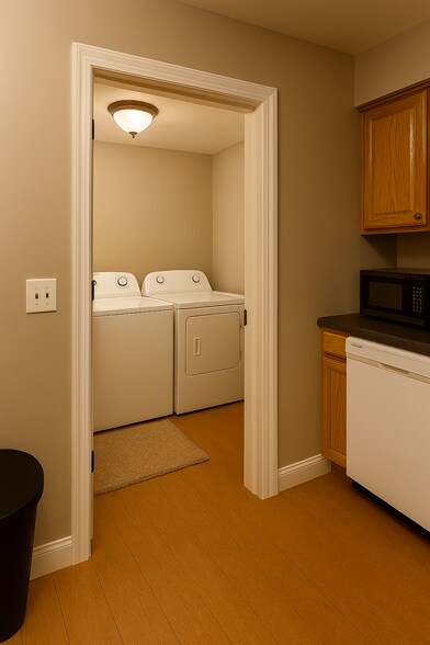 Building Photo - 704 Erin Dr