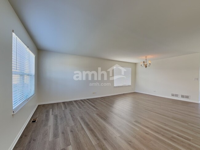 Building Photo - 34233 N Wineberry Ln