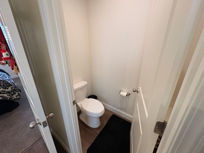 Building Photo - Beautiful 4 bedroom home for rent in Visalia, CA