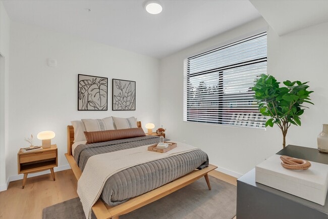 Interior Photo - The Meadowlark