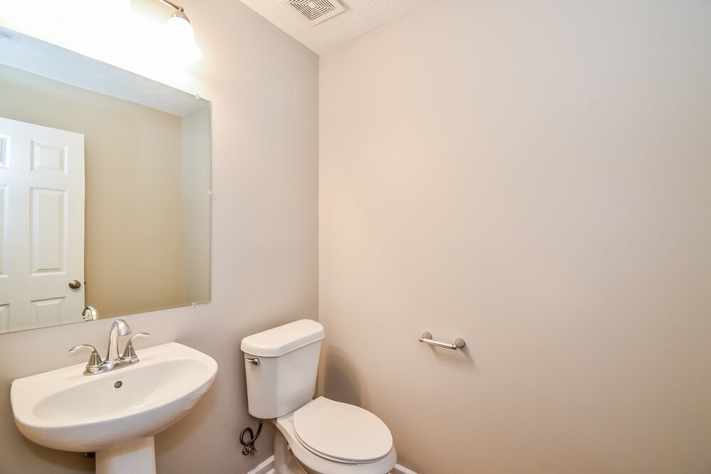 Building Photo - 239 Topaz Dr