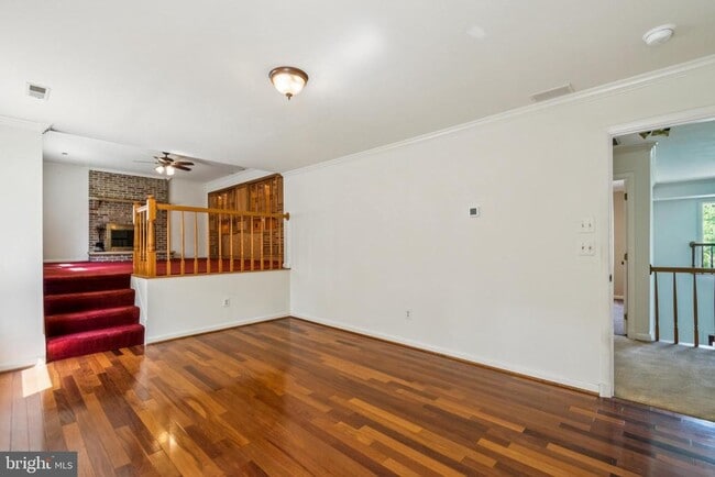 Building Photo - 478 Mountain Rd