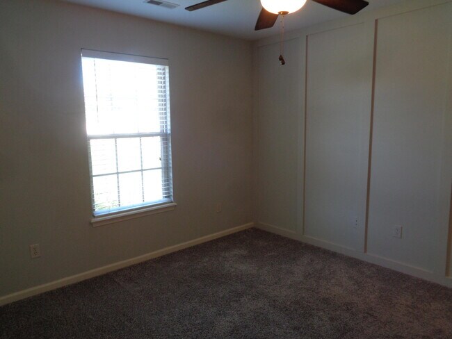 Building Photo - 5103 Grayling Ct