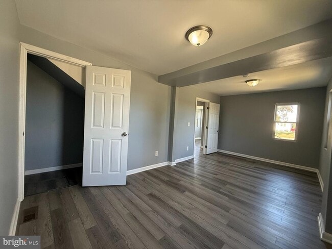 Building Photo - 37 Beaver Ave