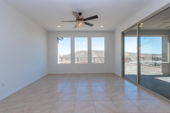 Building Photo - SINGLE STORY HOME IN GATED DEL WEBB AT LAK...