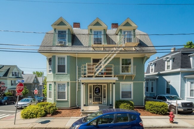Primary Photo - 50 Columbus Ave
