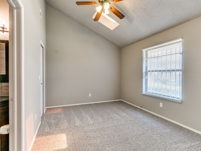 Building Photo - 3 Bed/2 Bath Home in Midwest City