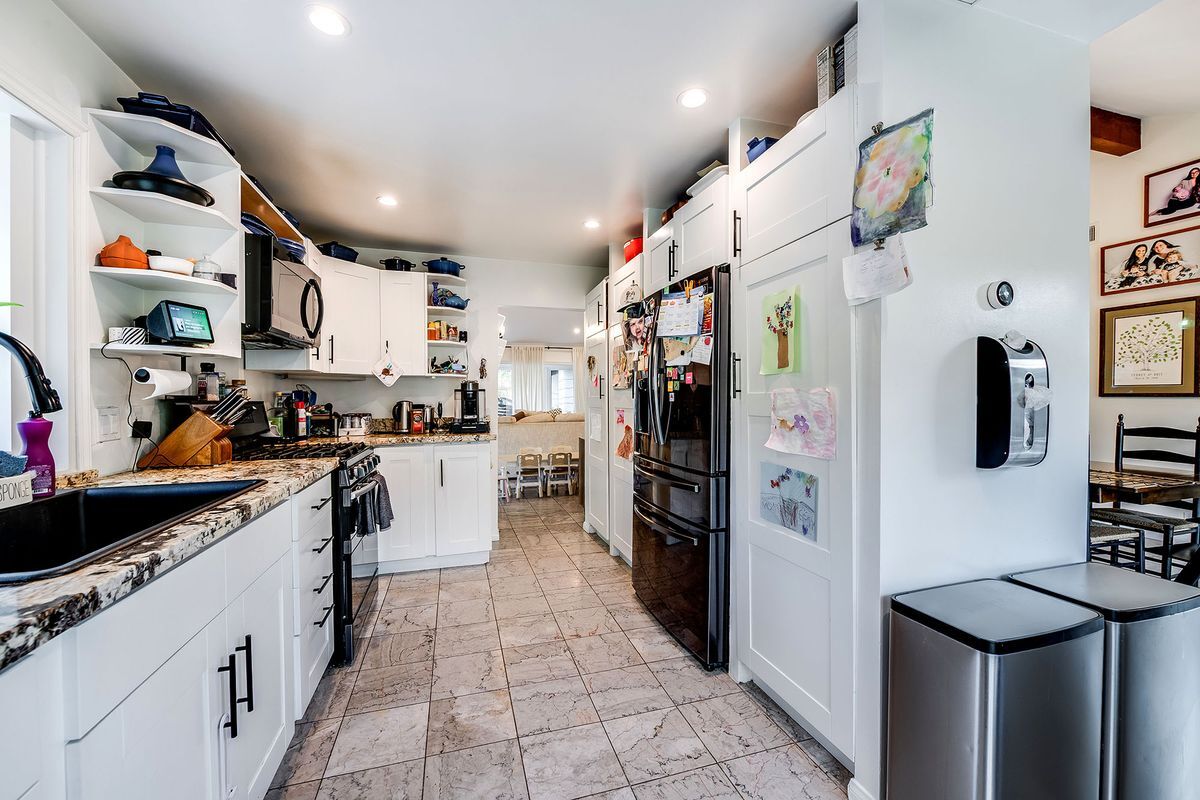 Building Photo - 28403 Waring Pl