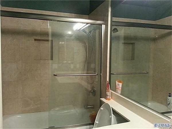 Building Photo - 2736 Monza