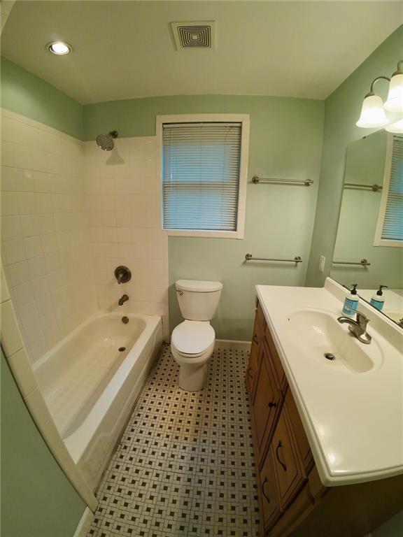 Building Photo - 4654 Cottonwood Dr