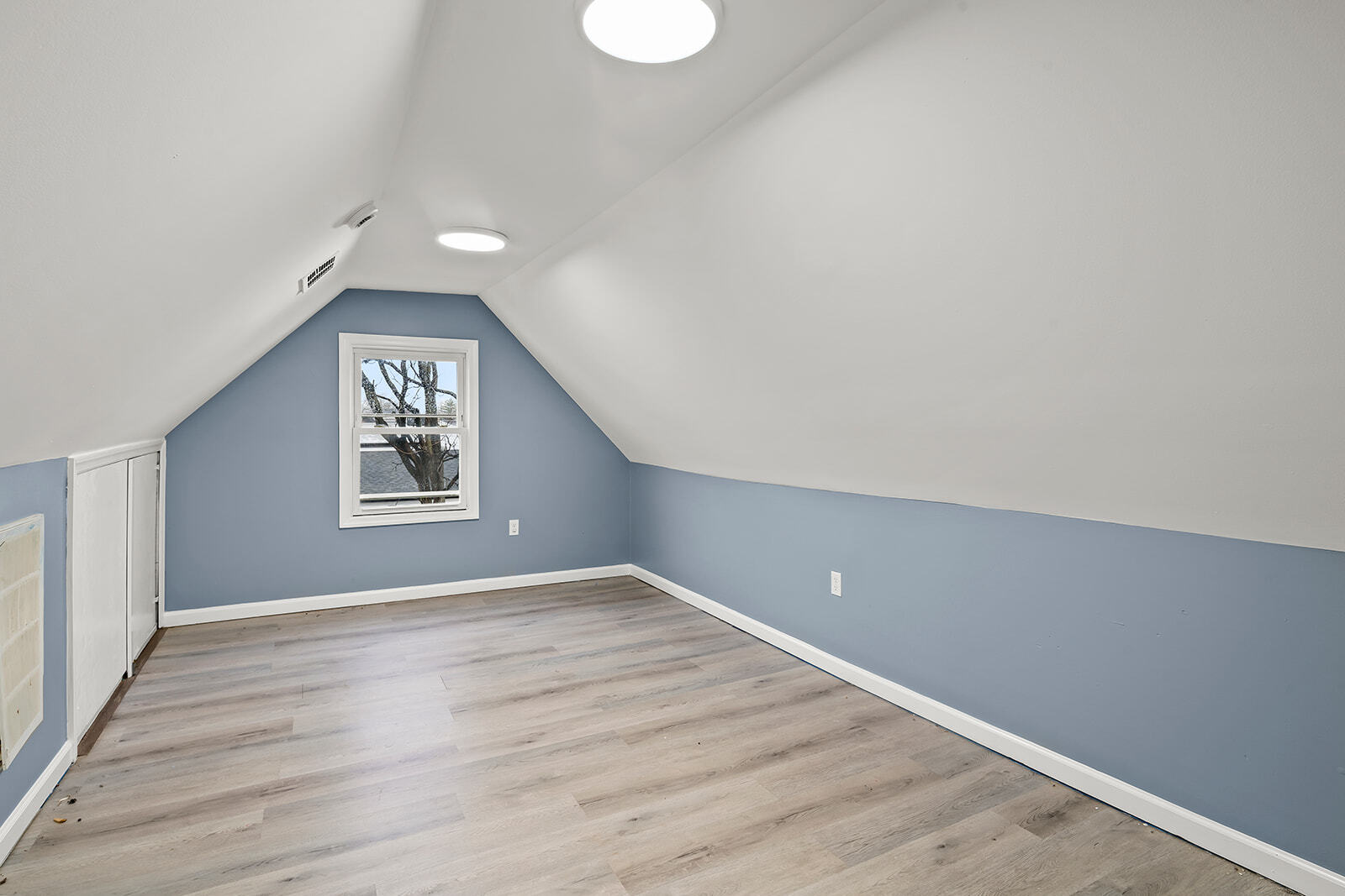 Building Photo - 275 Clinton Pl