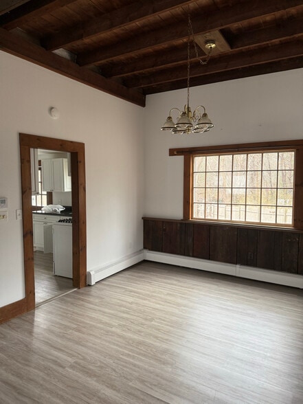 Building Photo - 1336 County Rd