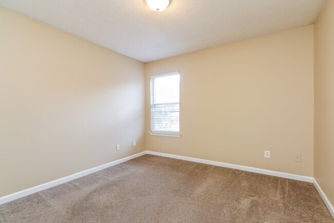 Building Photo - 1130 Eatonton Way