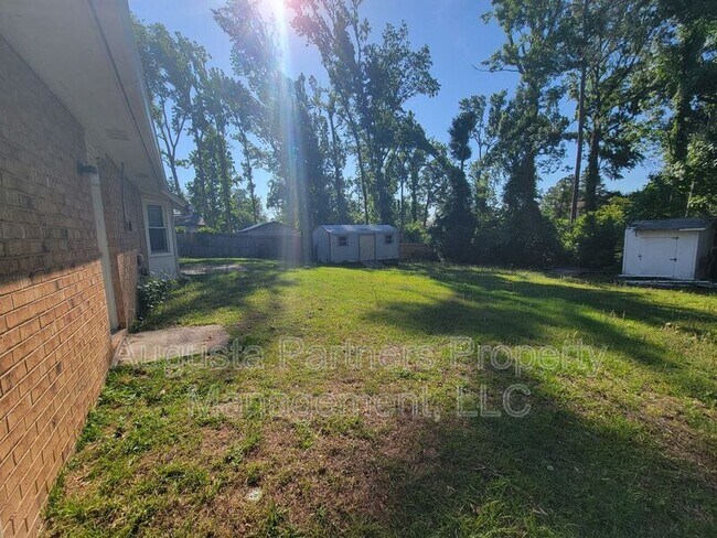 Building Photo - 4460 Whisperwood Dr