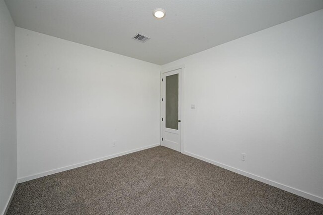 Building Photo - 29946 Gallatin River Ln