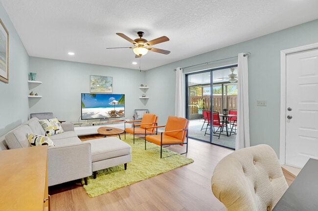 Building Photo - 3201 SE Guinevere Ln