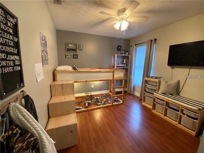 Building Photo - 2476 Shelby Cir