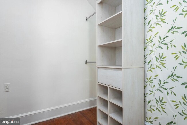 Main Bedroom Closet - 4502 Tuckerman St