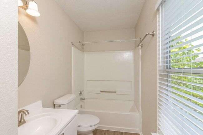 Building Photo - 438 Wiggins Creek