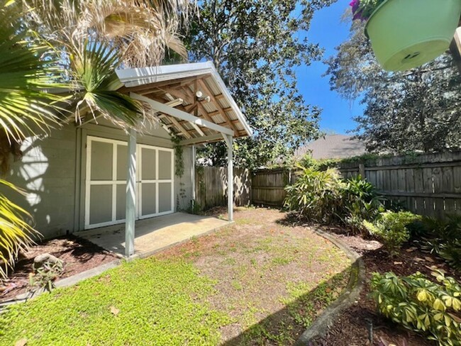 Building Photo - 1212 Bayshore Dr