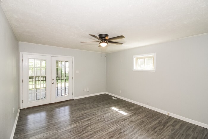 Building Photo - 6 Wright Cir