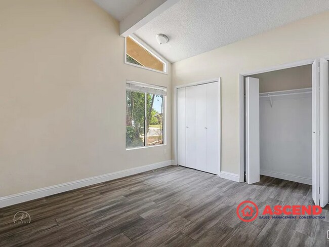 Building Photo - Phenomenal Home Located In Gated Community!