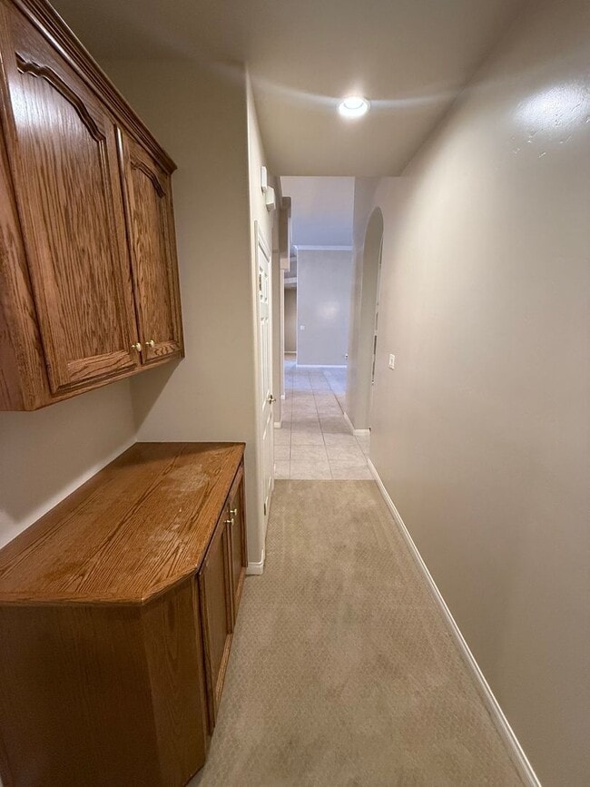 Building Photo - Beautiful 4-Bedroom Home with Office and S...