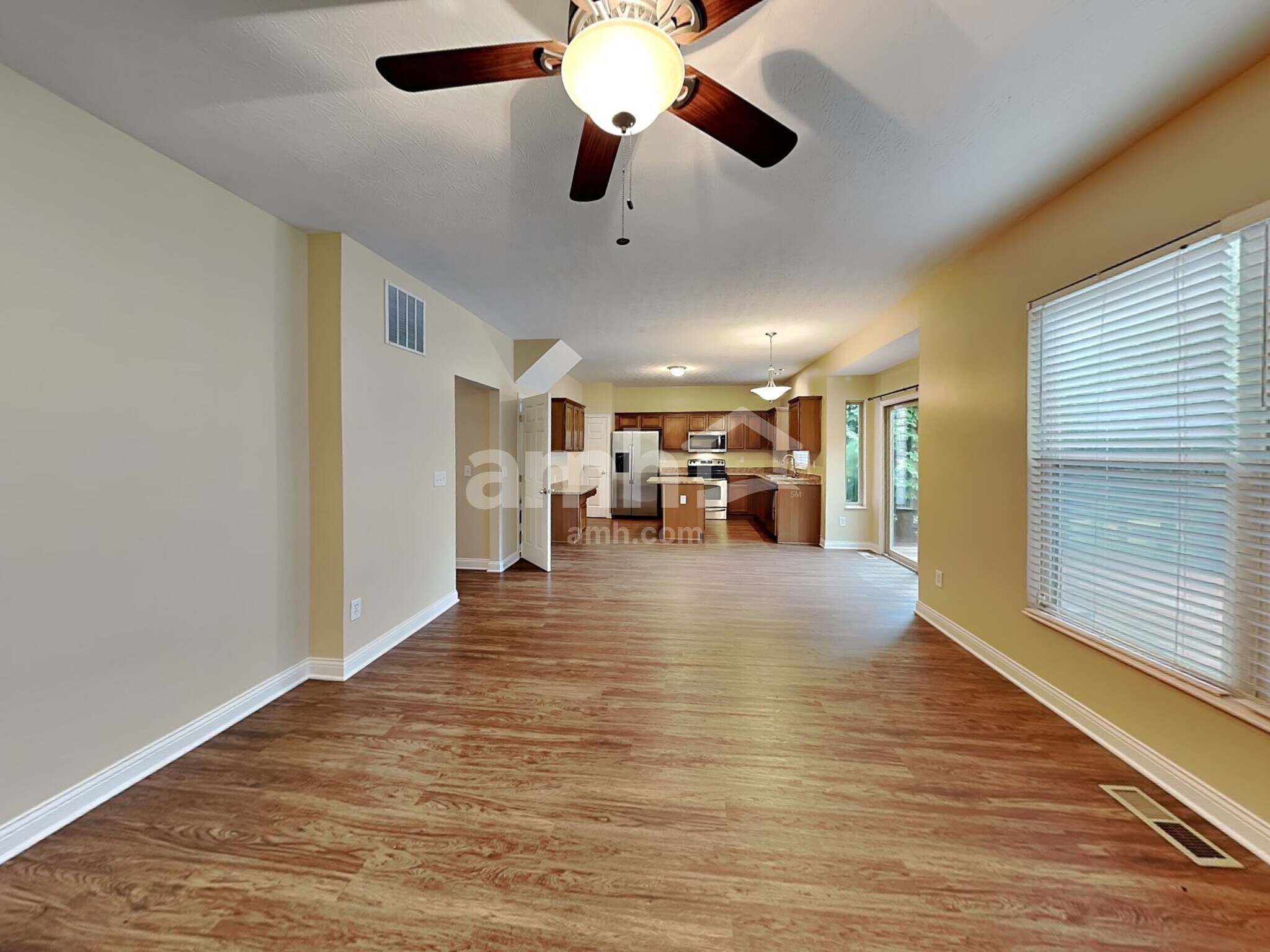 Building Photo - 270 Huntington Dr