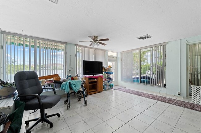 Building Photo - 922 Casey Cove Dr