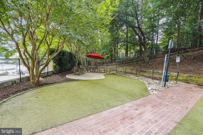 Building Photo - 5500 Holmes Run Pkwy