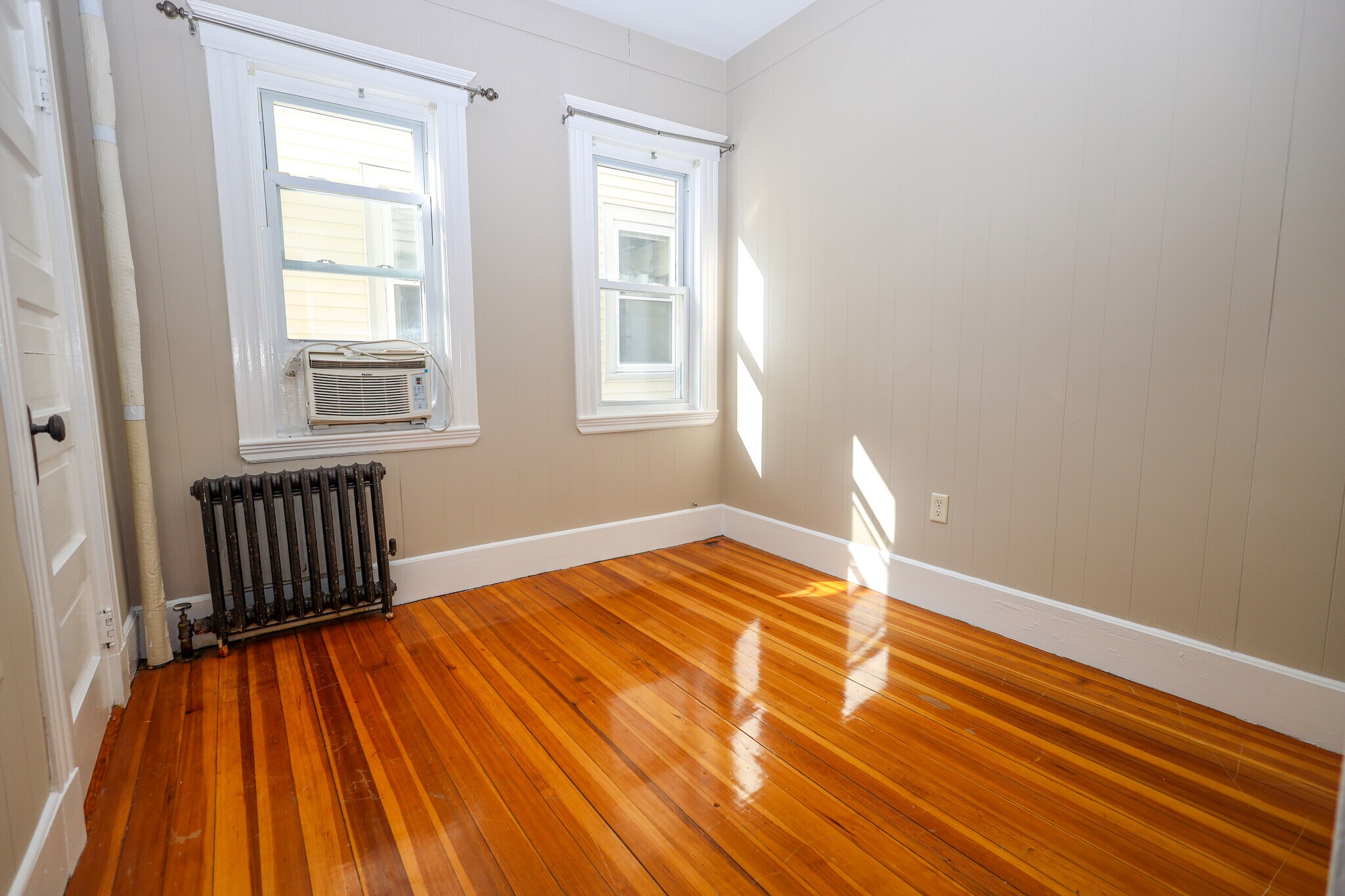 Building Photo - 422 Trapelo Rd