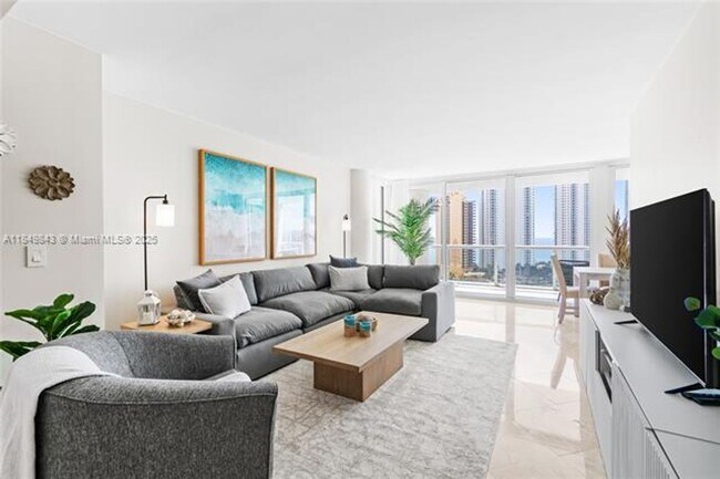 Building Photo - 16500 Collins Ave