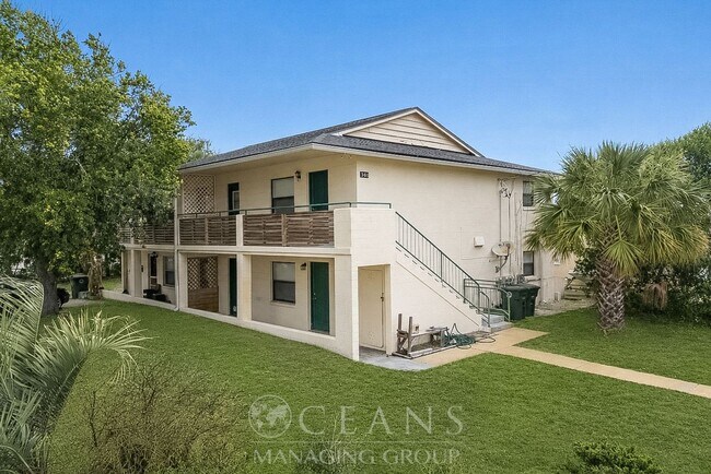 Building Photo - Coastal Living: 2-Bedroom Beachside Retreat