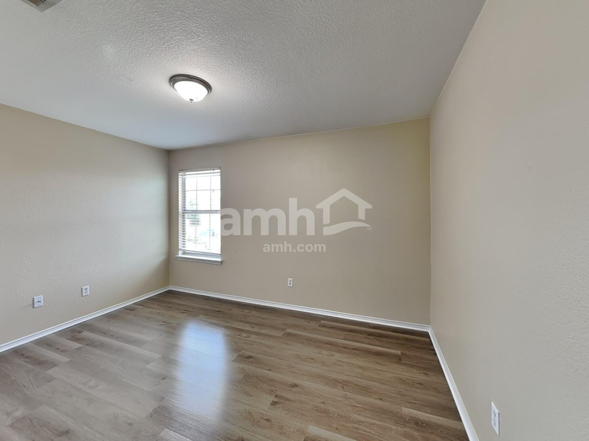 Building Photo - 13209 Thome Valley Dr
