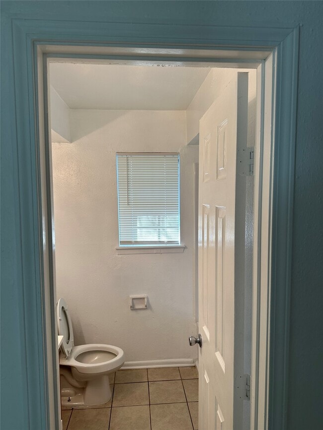 Building Photo - 22195 E Martin Dr