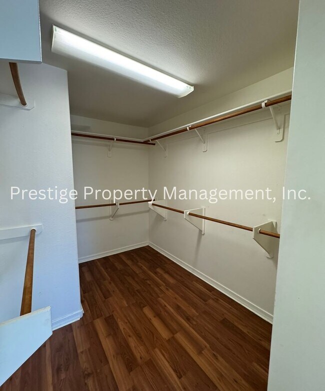 Building Photo - Check out this New Listing Located in East...
