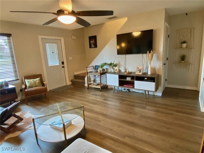 Primary Photo - 17373 W Carnegie Cir