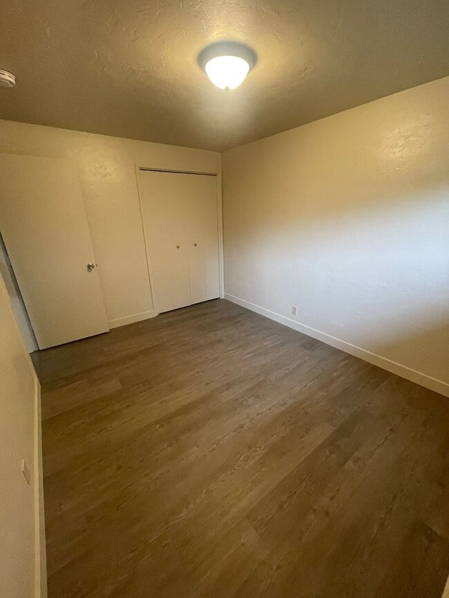 Building Photo - 2 Bedroom in Albany!