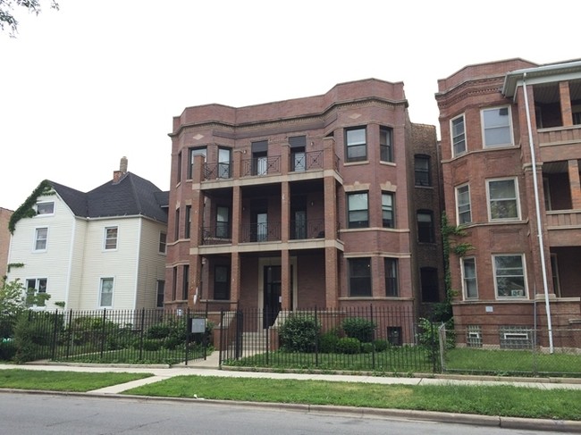 Primary Photo - 1532-1534 E Marquette Rd