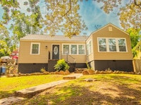 Building Photo - 1619 Graymont Ave W